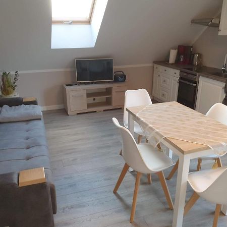 Apartament Nad Jeziorem Welle Kołczewo Buitenkant foto