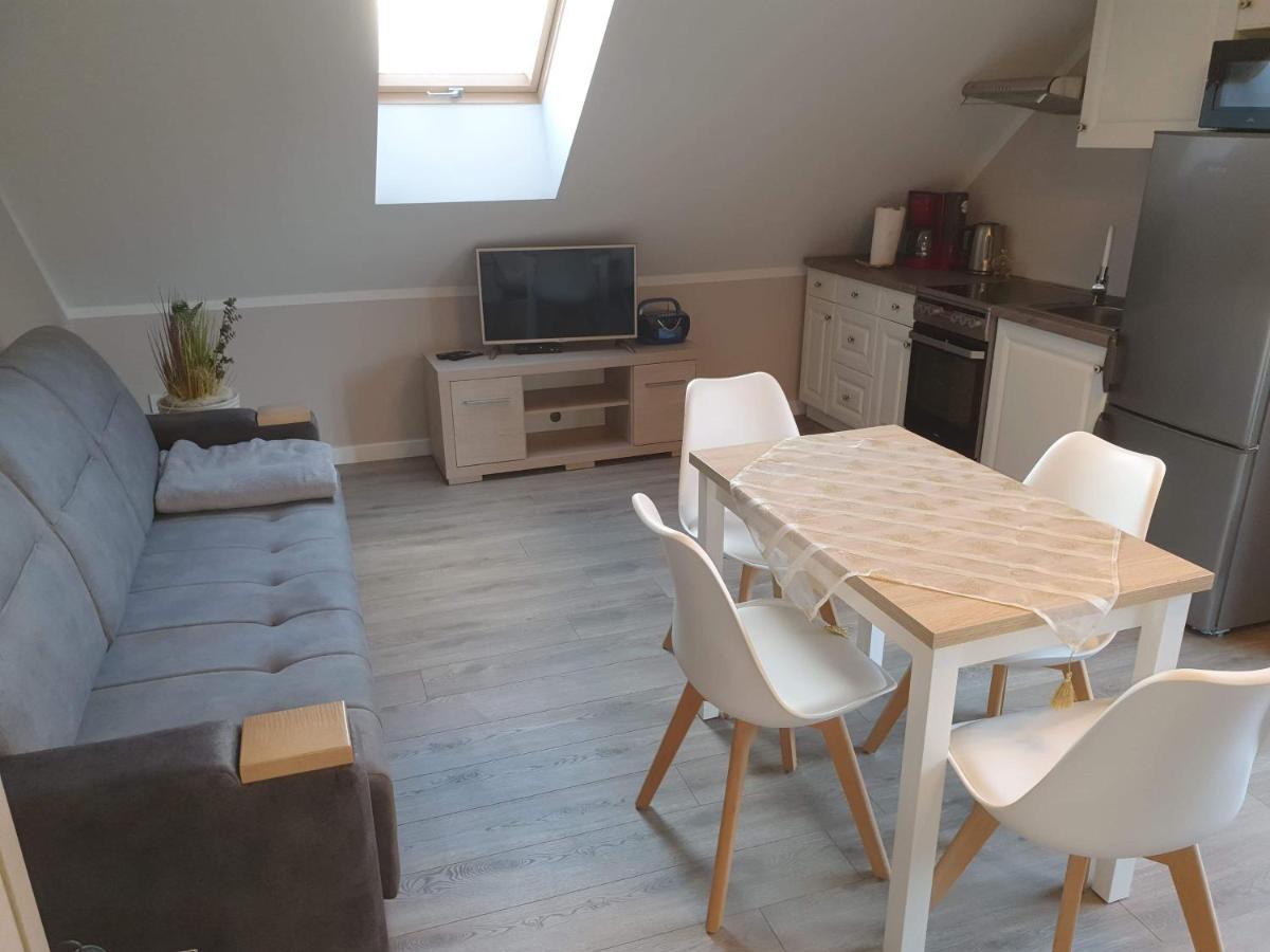 Apartament Nad Jeziorem Welle Kołczewo Buitenkant foto